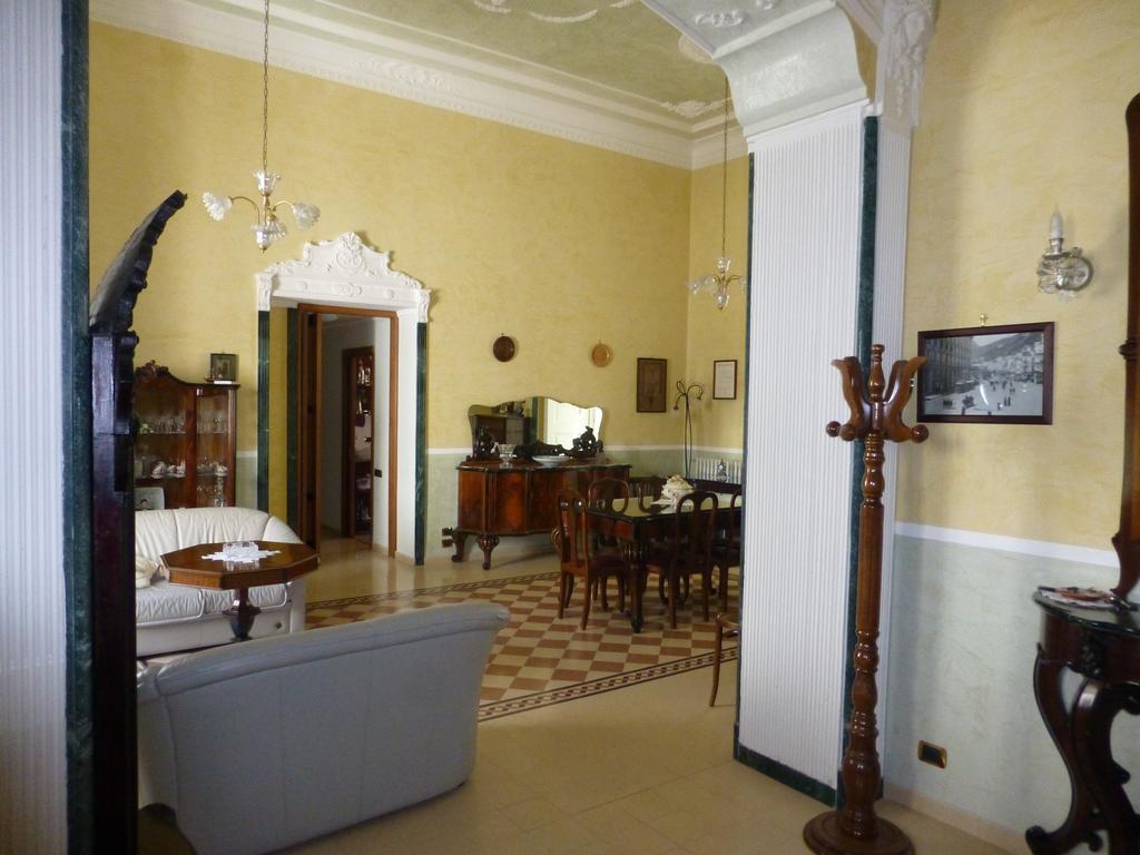 B&B Centrale Salerno Ngoại thất bức ảnh